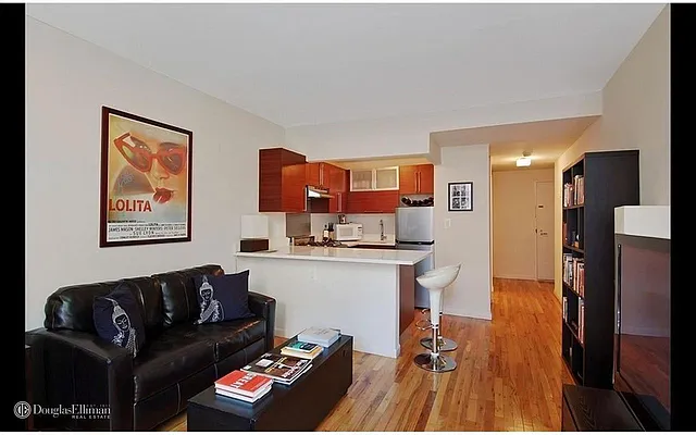 Rented by Douglas Elliman | media 20