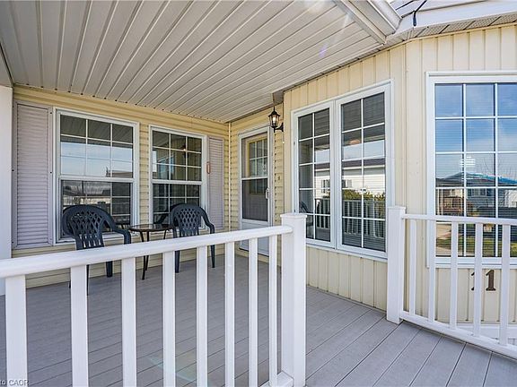 4th image of 3033 Townline Rd #11