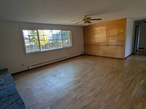 3rd image of 417 King Ave