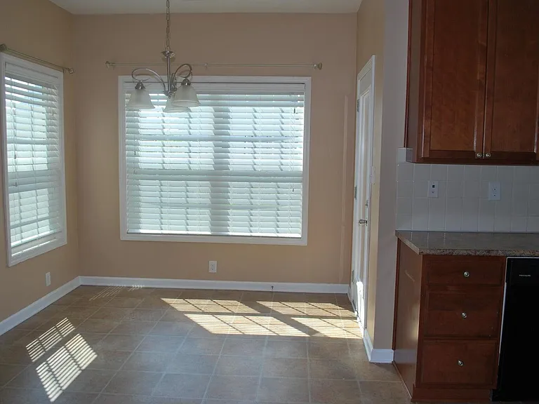 1064 Jouett Creek Dr — Photo 8