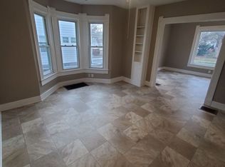 1616 61st St, Kenosha, WI 53143