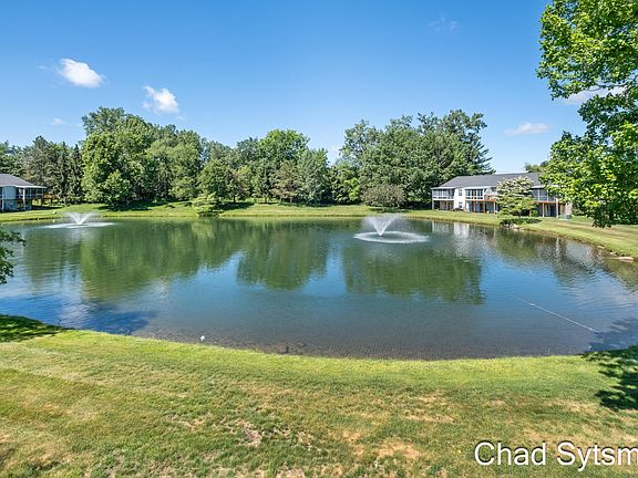 2nd image of 193 Laurelwood Ct SW