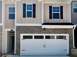 1311 Aura Ln, Lawrenceville, GA 30045