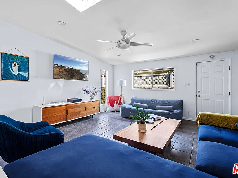 3612 Greenwood Ave — Photo 8