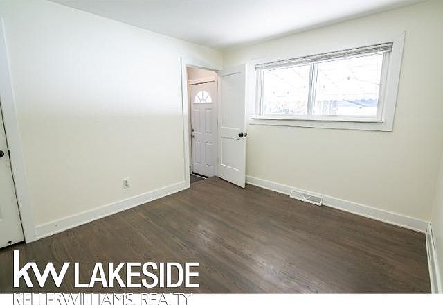 1620 Woodlawn Ave, photo 15