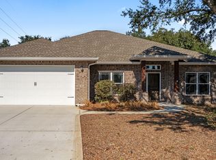 8110 4th St, Navarre, FL 32566