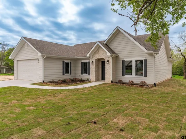 309 League St S, Sulphur Springs, TX 75482