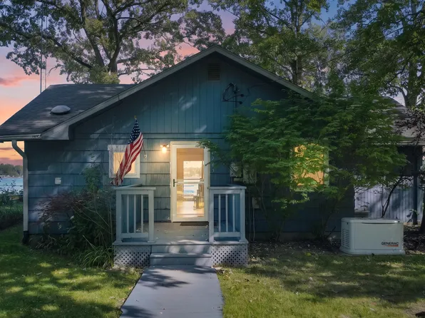 4245 S Shore Dr, Allegan, MI 49010