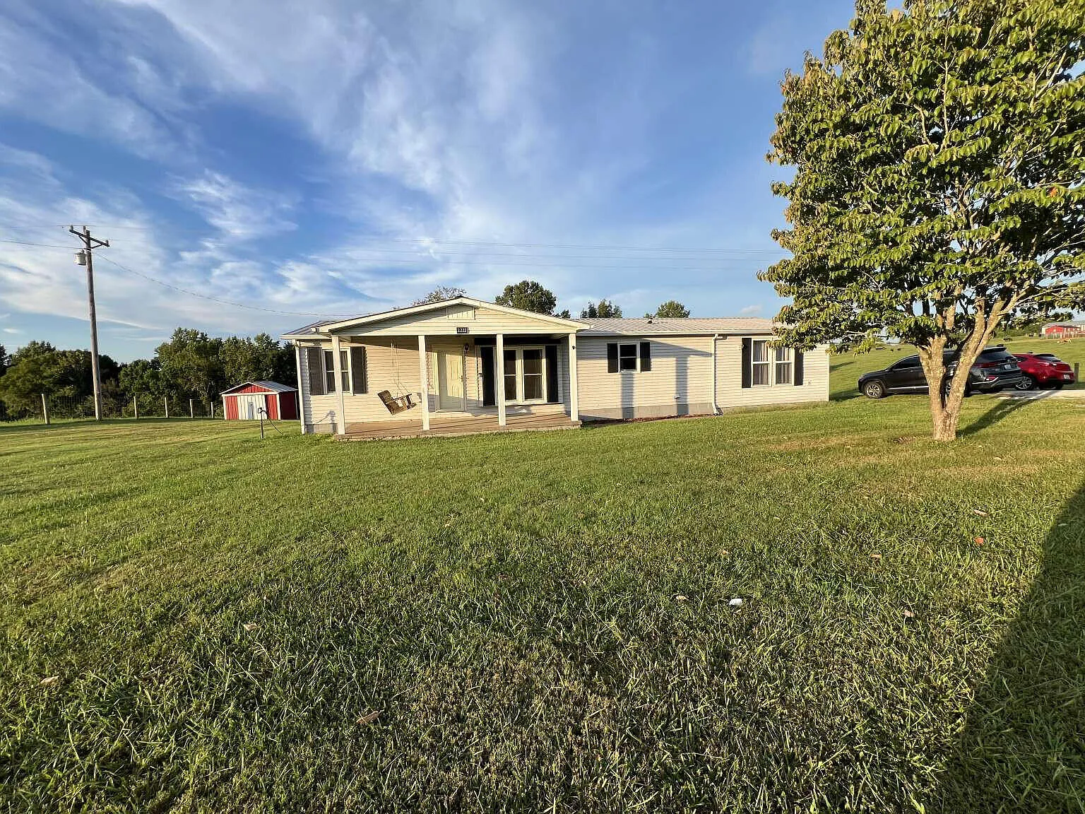 2221 Calvary Ridge Rd photo 1