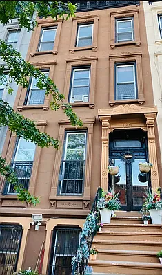 Rented by null | media 13