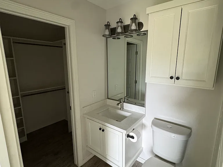 1605 Los Alamos St #A — Photo 21