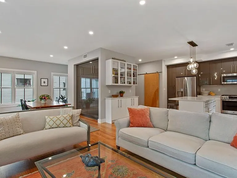 107 Fairmont St #A — Photo 5