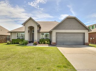 6011 S 13th Pl, Broken Arrow, OK 74011