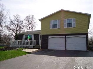 8280 Warbler Way, Liverpool, NY 13090