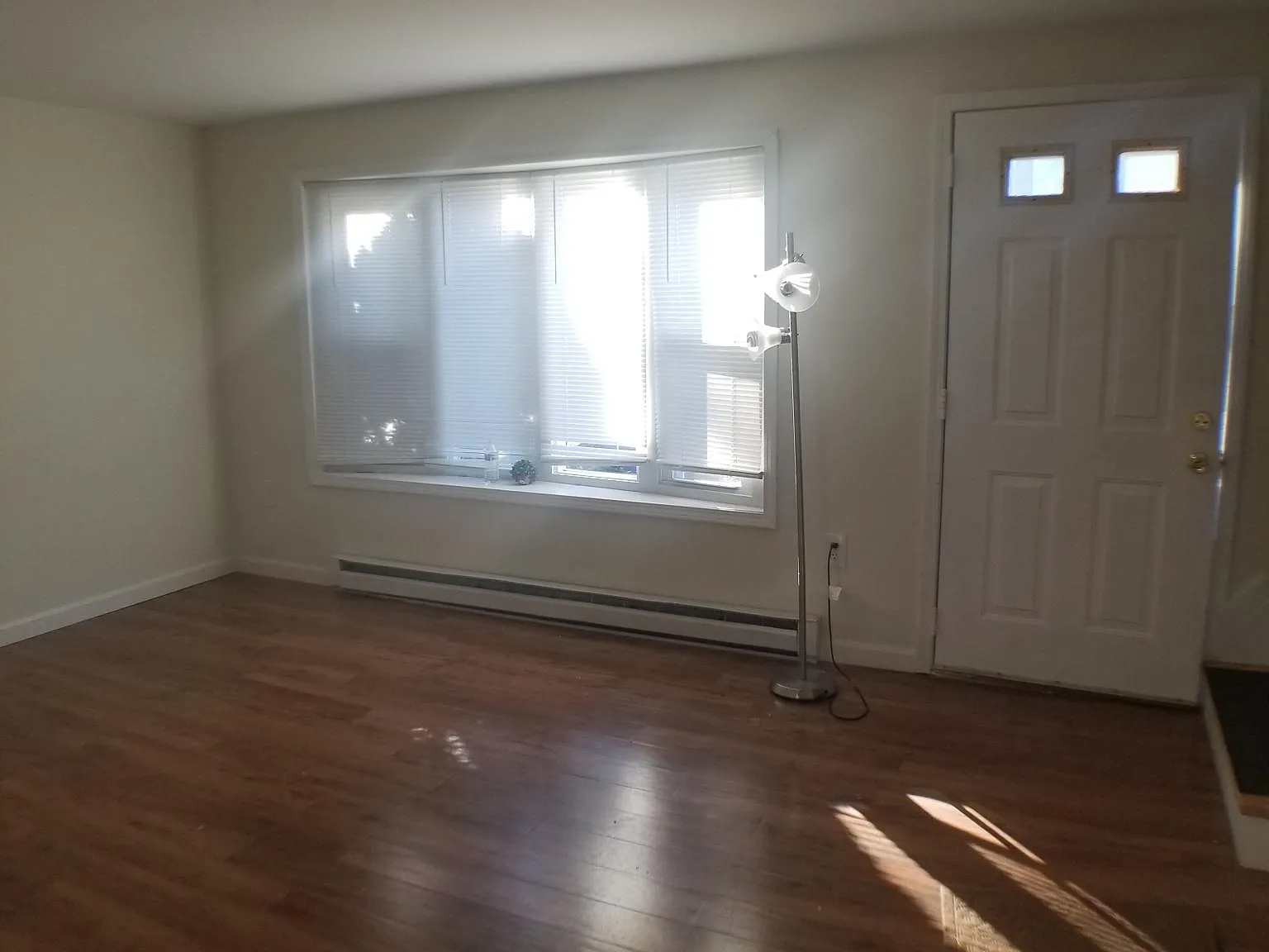 2 bed, 1.5 bath, 1200 sqft, $2,450 — Photo 2