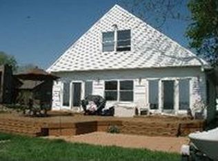 12990 Laplaisance Woods St, La Salle, MI 48145