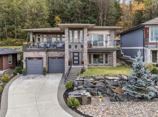 51075 Falls Ct #216, Chilliwack, BC V4Z 1K7