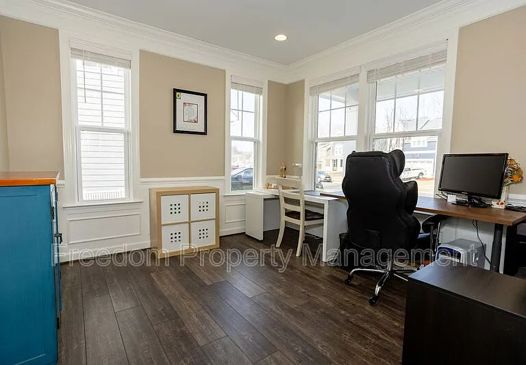2425 Morgans Point Dr — Photo 4