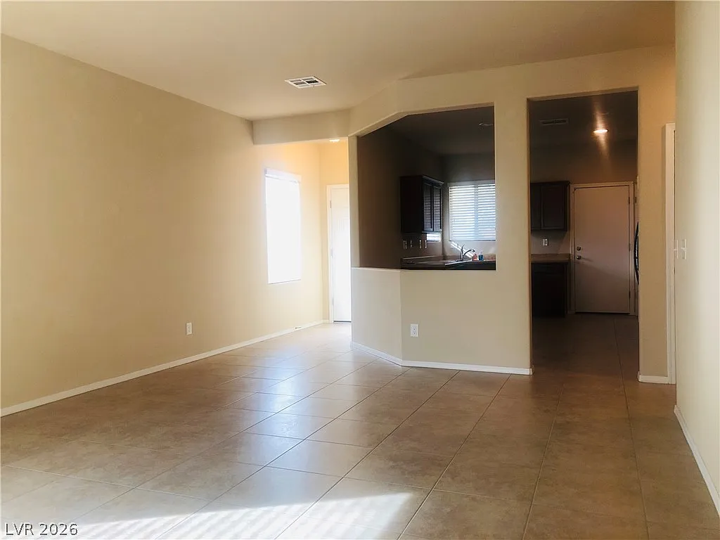 2 bed, 2.0 bath, 1157 sqft, $1,725 — Photo 2
