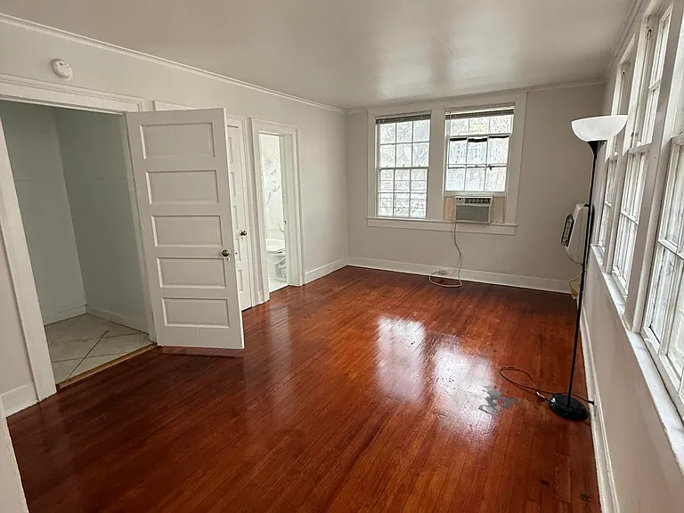 3539 Saint Charles Ave #H — Photo 2