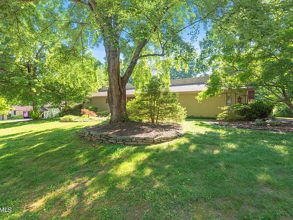 2nd image of 12345 N Fox Den Dr