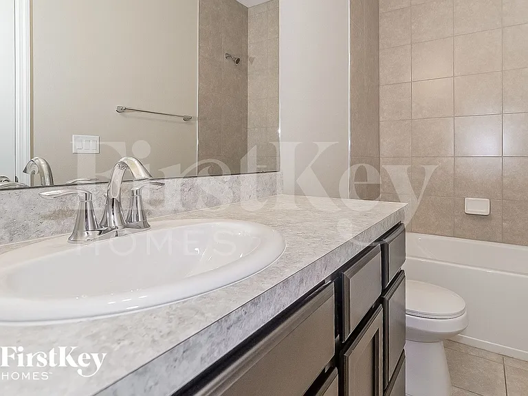 5689 Kellar Cir — Photo 11