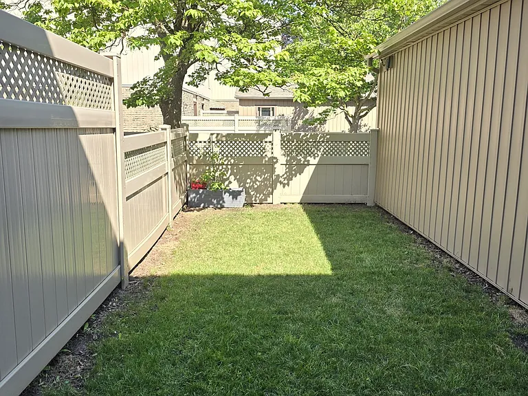 67 Janefield Ave #BASEMENT — Photo 14