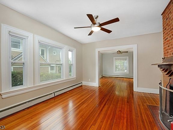 2nd image of 179 Claremont Ave #1