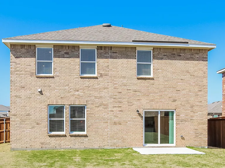 1801 Sandlin Dr — Photo 16