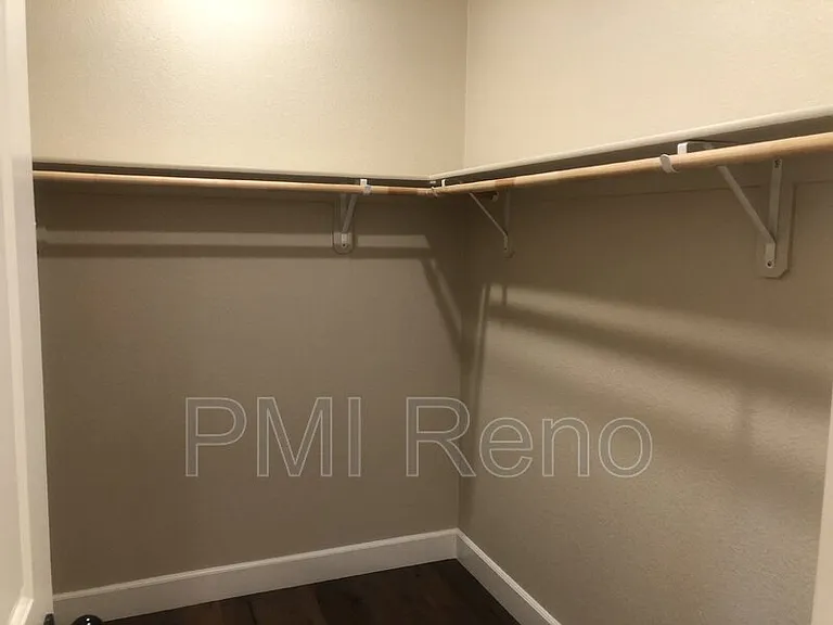9334 Pond St — Photo 9