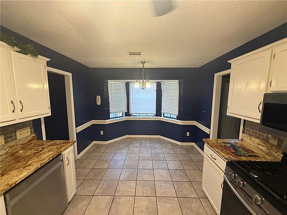 4th image of 5920 Cinnamon Ct