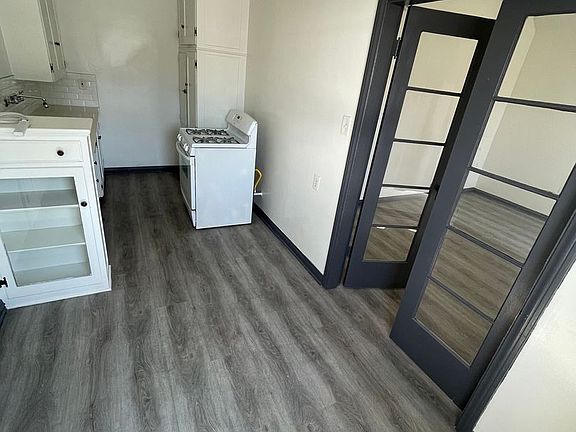 4th image of 2135 Fair Park Ave APT 203