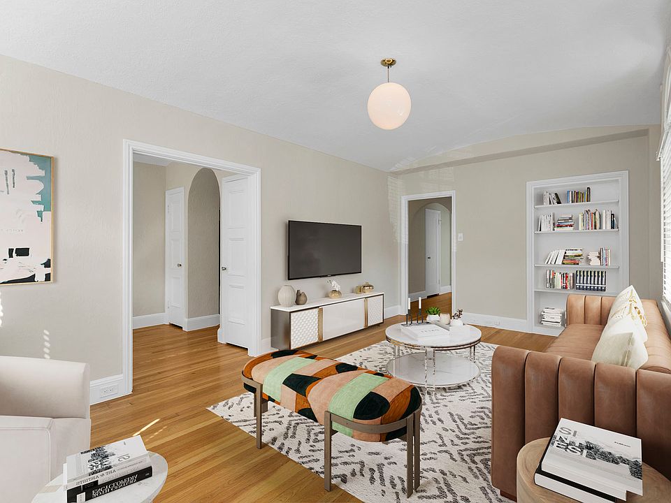 1st image of 2202 Leavenworth St #101