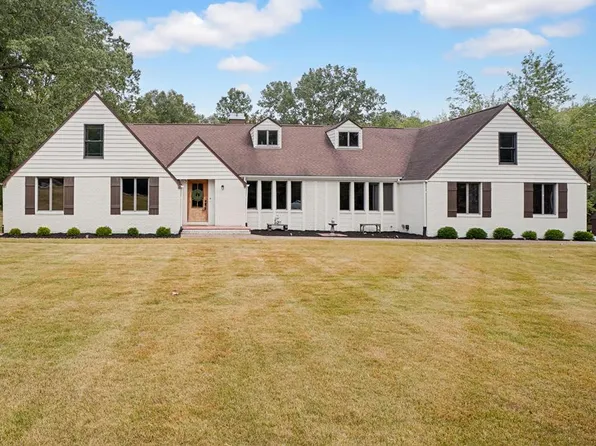 2098 Evergreen Cir, Madisonville, KY 42431