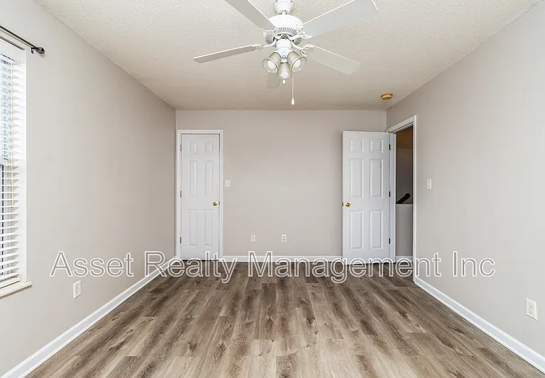 836 Duchess Way — Photo 21