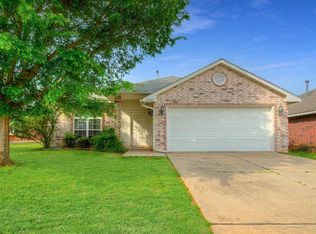 21911 Pleasant Ridge Rd, Edmond, OK 73012