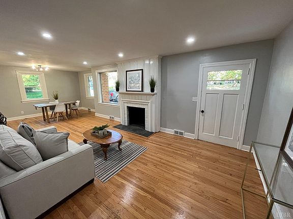3rd image of 172 Forest Ave