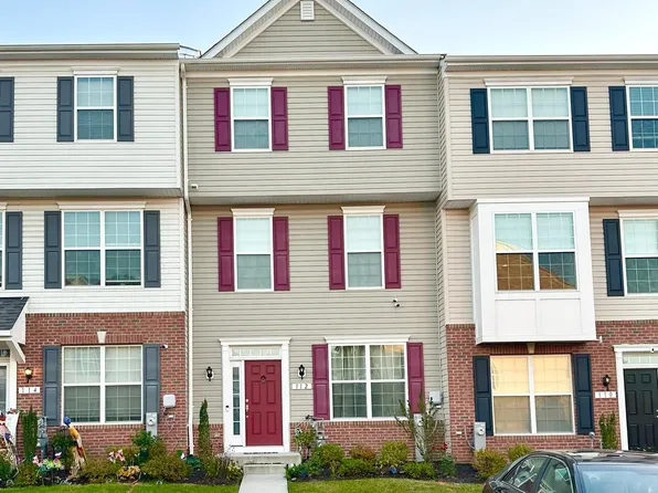 112 Ironwood Ct, Rosedale, MD 21237