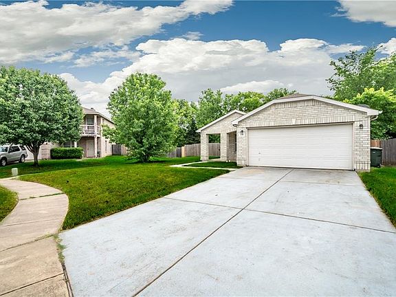 4th image of 316 Summer Tree Dr