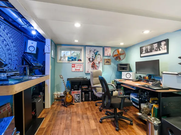 6 Mosely Avenue image 34 of 54