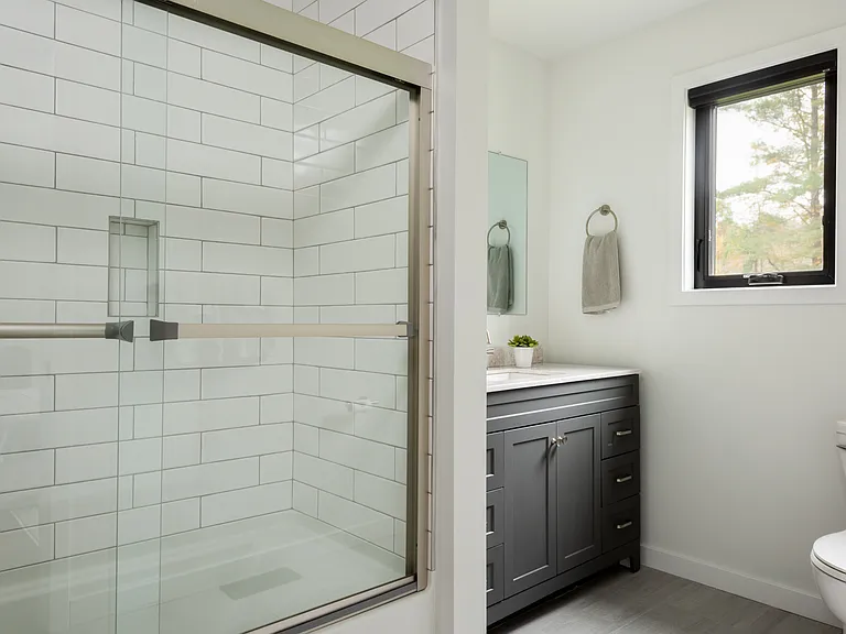 Primary Ensuite bathroom