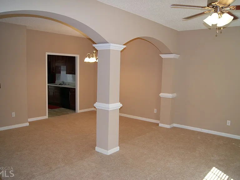 848 Commerce Blvd — Photo 2