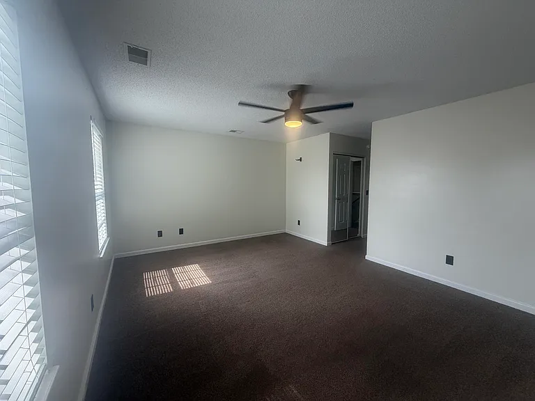 1755 Polaris Dr — Photo 36