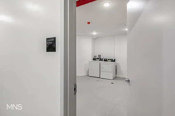 Rented by MNS | media 25