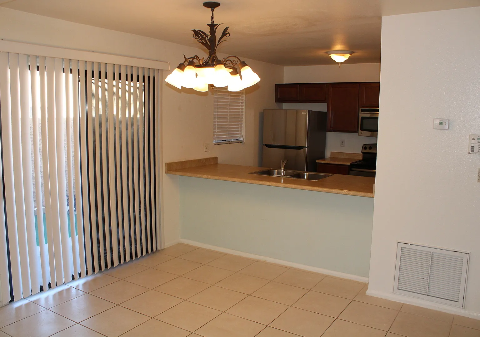 Nice 2 bedroom 2 bath condo! — Photo 4