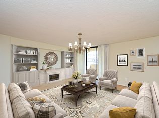 1101 S Arlington Ridge Rd APT 213, Arlington, VA 22202