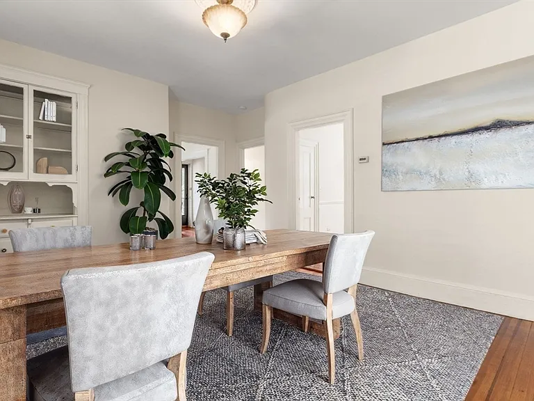 7 Burr St #1 — Photo 14