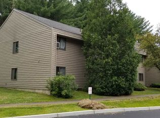 1 Hawthorne Cir, South Burlington, VT 05403