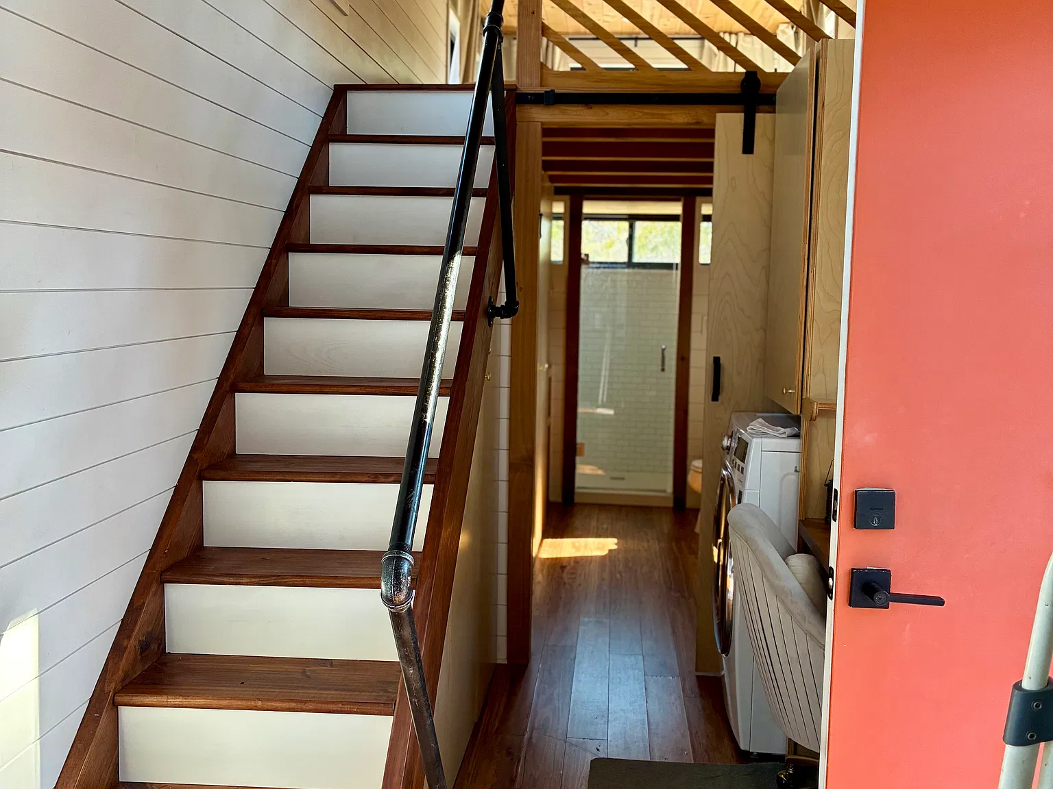 Studio, 450 sqft, $3,250 — Photo 4