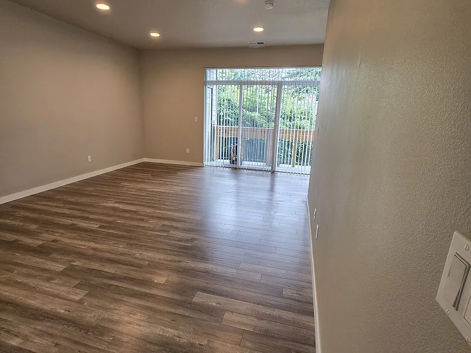 Great room upon entrance